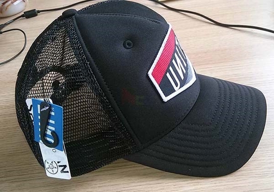 I cappelli hip-hop degli uomini americani della cinghia di cuoio, berretto da baseball della maglia del camionista