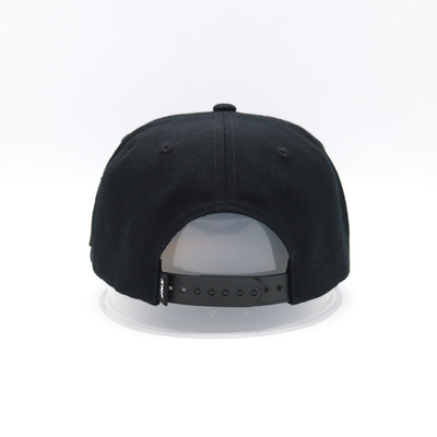 Cappuccio costruito il nero di gomma piano 100% della toppa dei cappelli di Snapback della visiera del cotone