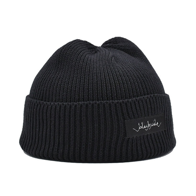 I cappelli unisex dell'inverno ricamati 54cm soppressione il Beanie tricottato normale Cuffed etichetta su ordinazione