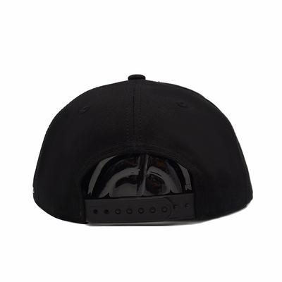 Il cappuccio piano unisex di Snapback del bordo ha impresso il ODM di plastica del fermaglio del modello