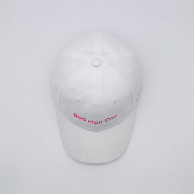 Un ricamo su ordinazione Logo Baseball Cap, cinghia mentale di 6 pannelli dell'OEM di sport all'aperto delle donne degli uomini