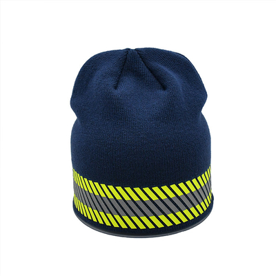 Cappello da cappello in cotone a maglia di alta qualità Cappello da cappello opzionale multicolore Etichetta cappello da cappello invernale semplice