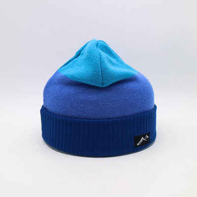 Cappelli a maglia su misura colore blu caldo inverno modello in bianco