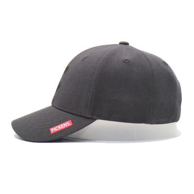 Personalizza cappello da baseball in cotone con forma strutturata con logo ricamato