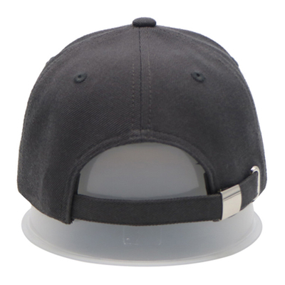 Personalizza cappello da baseball in cotone con forma strutturata con logo ricamato
