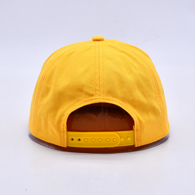 Cappello a bordo piatto per le esigenze del cliente