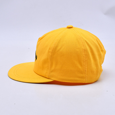Cappello a bordo piatto per le esigenze del cliente
