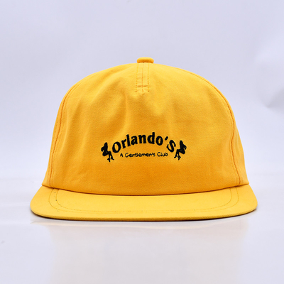 Cappello a bordo piatto per le esigenze del cliente