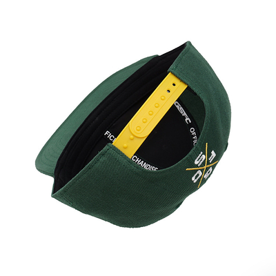 Cappelli Snapback in plastica traspirante con bordo piatto strutturato e logo ricamato personalizzato colore camuffato