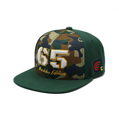 Cappelli Snapback in plastica traspirante con bordo piatto strutturato e logo ricamato personalizzato colore camuffato
