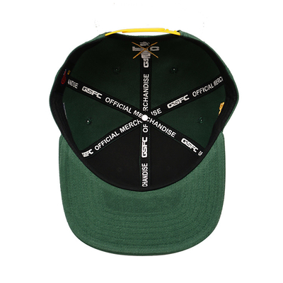 Cappelli Snapback in plastica traspirante con bordo piatto strutturato e logo ricamato personalizzato colore camuffato