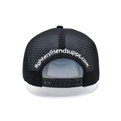 Cappuccio di camion ricamato / Cappuccio di camion Snapback con Snapback di plastica e logo personalizzato