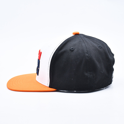 Cappelli a bordo piatto ricamati su misura con nero o colori personalizzati