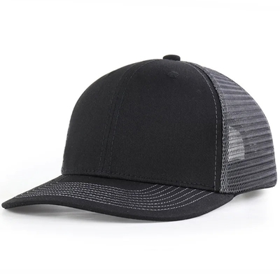 Cappello a maglia pre-curva di cotone con cappuccio di plastica
