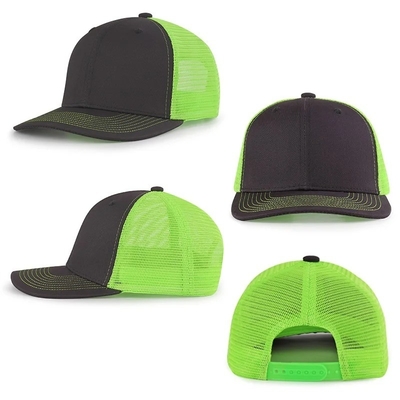 Cappello a maglia pre-curva di cotone con cappuccio di plastica