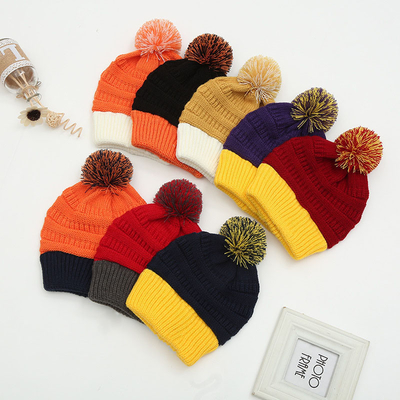 Cappello invernale autunno abbinamento cappelli a maglia Skully trendy caldo con pompom pelliccia pom pom pom per donne doppio colore cappello moda