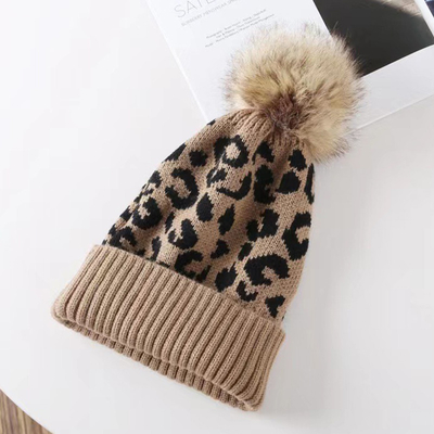 Pom Pom di alta qualità Cappelli da cappello in legno caldi e a maglia