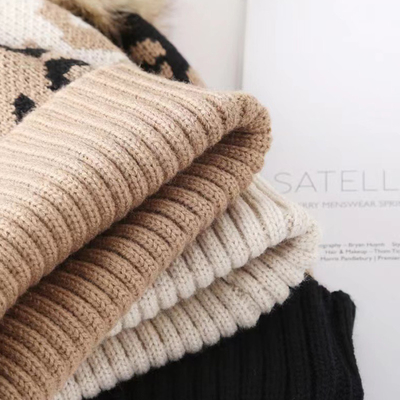 Pom Pom di alta qualità Cappelli da cappello in legno caldi e a maglia