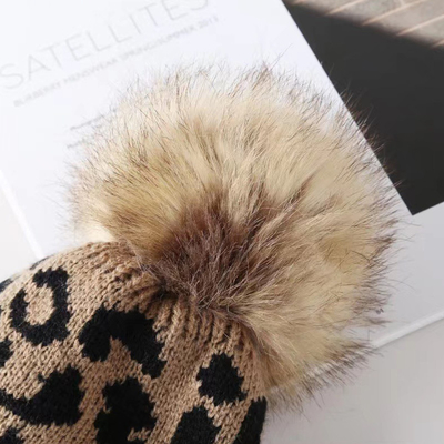 Pom Pom di alta qualità Cappelli da cappello in legno caldi e a maglia