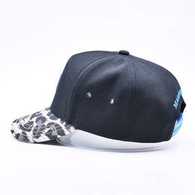 Produttore all'ingrosso di cappelli da baseball con patch di gomma con logo personalizzato ricamato a 7 pannelli