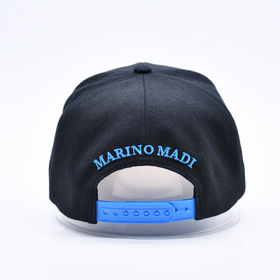 Produttore all'ingrosso di cappelli da baseball con patch di gomma con logo personalizzato ricamato a 7 pannelli