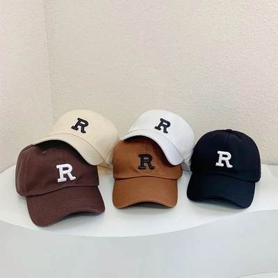 Cappuccio da baseball a sei pannelli non strutturato La combinazione perfetta di cotone e stile