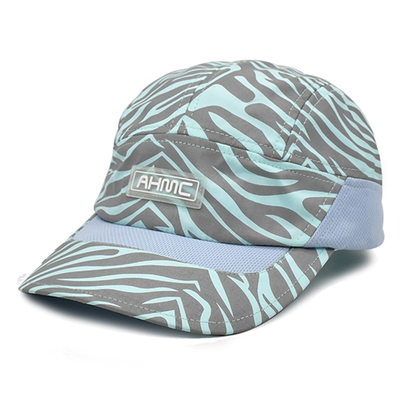 Cappello sportivo regolabile da baseball all'aperto leggero riflettente asciutto veloce 5 pannelli cappelli sportivi con schienale
