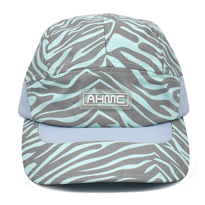 Cappello sportivo regolabile da baseball all'aperto leggero riflettente asciutto veloce 5 pannelli cappelli sportivi con schienale