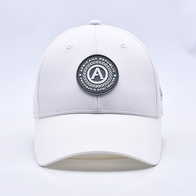 Logo riflettente personalizzato all'aria aperta Cappucci sportivi impermeabili a secco veloce Illuminazione 6 pannelli Cappello da golf per uomini