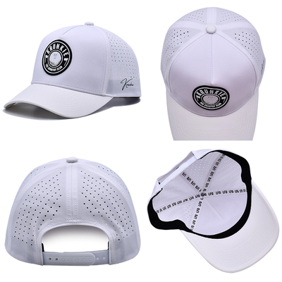 Cappello da papà sportivo con logo in gomma PVC a 5 pannelli personalizzato OEM, fori tagliati al laser e perforati, resistente all'acqua e ai raggi UV, bianco