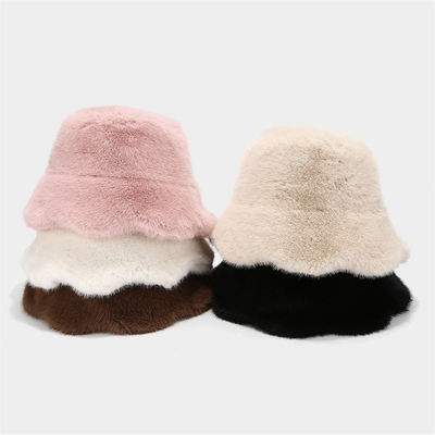 Wholesale Hot Luxury Women Hat Fur Winter Fashionable Woman Bucket Hats Cold Cap Outdoor Warm Snow Fur Bucket Hat
