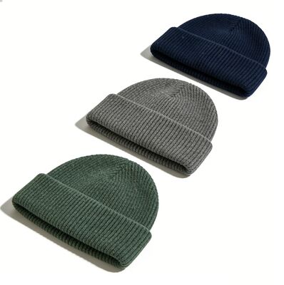 Logo personalizzato Cappelli a maglia con materiale acrilico e circonferenza di 58 cm per il calore invernale
