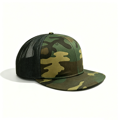 Cappelli leggeri a bordo piatto con visore piatto in nero e in qualsiasi colore adatti agli accessori di moda