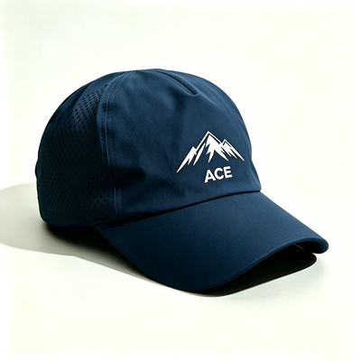 Taglia unica. Cappellino sportivo personalizzato con visiera curva e cuciture a contrasto, perfetto per eventi sportivi aziendali