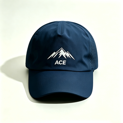 Taglia unica. Cappellino sportivo personalizzato con visiera curva e cuciture a contrasto, perfetto per eventi sportivi aziendali