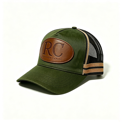 Cappellino trucker a 6 pannelli con rete traspirante sul retro, chiusura a scatto regolabile, ideale per eventi e uniformi